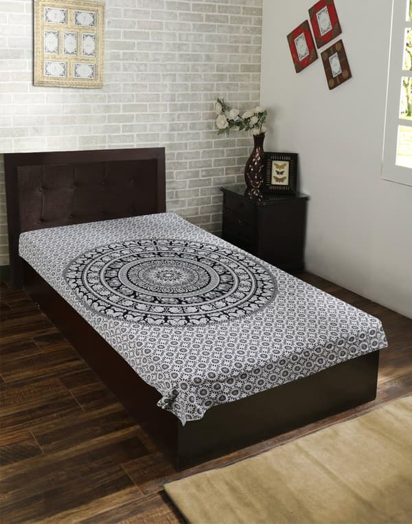 200 cm x 150 cm sort/hvid vægtæppe sort mandala-vægtæppe