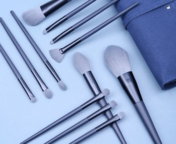 Skønhedsværktøjer 10 makeupbørster, røgblå børste + taske,