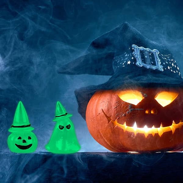 8 stk. Miniature Selvlysende Resin Spøgelser, Halloween