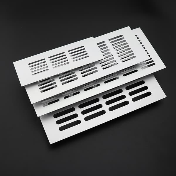Aluminiumlegering Pustende Mesh, Rektangulær Pustende Mesh for Skap og Skap, Møbel Hardware Ventilasjonsmesh (50X225mm)