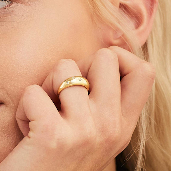 Elegant och Stilig Stjärnformad Ring i Legering - Perfekt för Förlovning US 6
