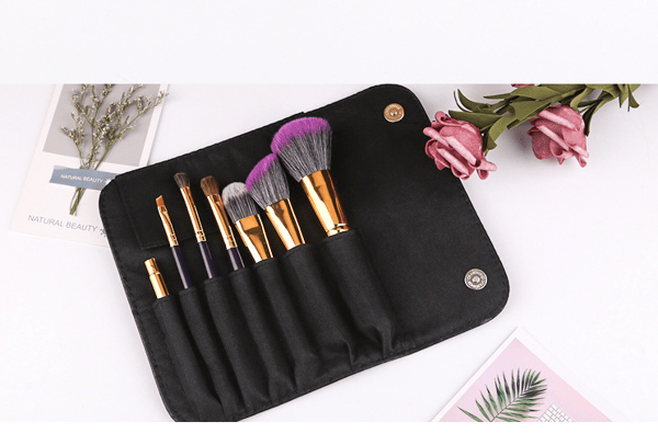 Sæt med 7 violette makeup-børster til begyndere,