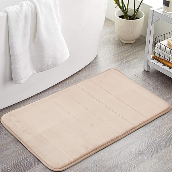 1 kpl Amazon Brand – Memory Foam -kylpymatto, liukumaton kylpymatto