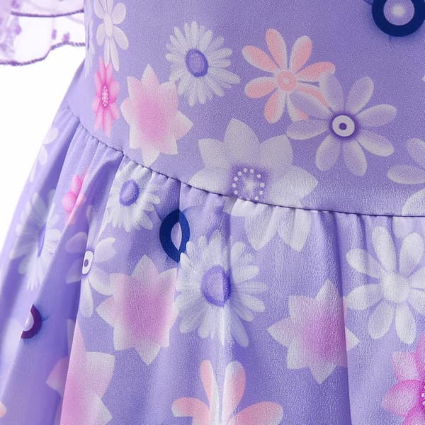 Ylellinen prinsessapuku tytöille tarvikkeineen