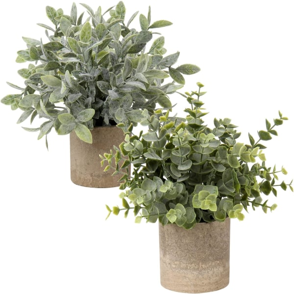 Mini kunstige grønne potteplanter af plast, falske beskæringsbuske og falske planter, små kunstige grønne planter, brugt til indendørs hjemmekontordekoration