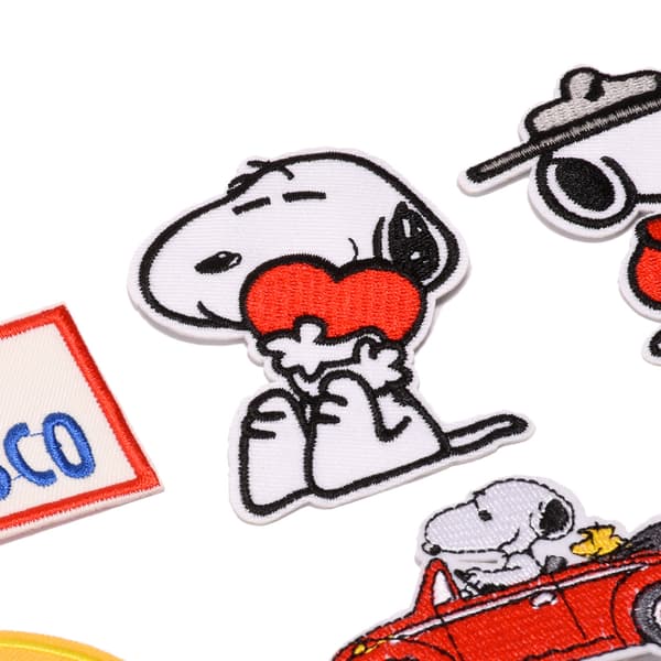 35 sorte og hvide broderede hvalpe-patches, broderet