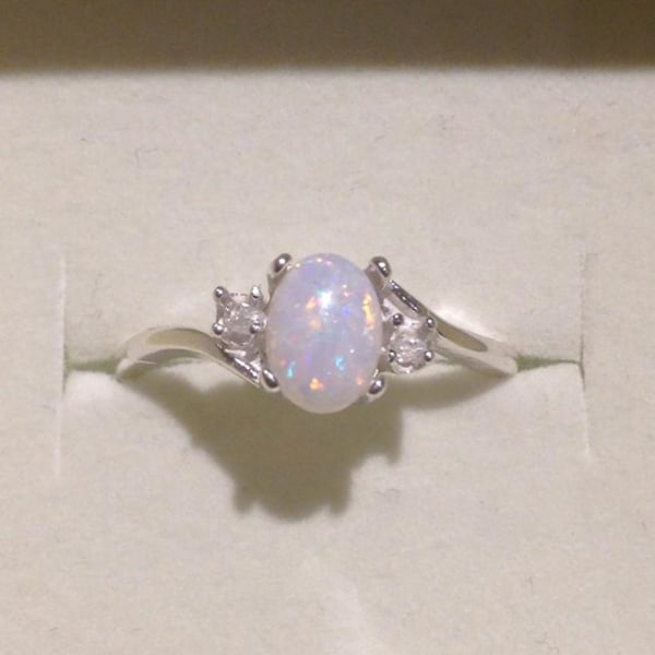 Mode Utsökt Opal Alloy Charm Ring Kvinnor Brud Bröllop Engagemang Smycken US 6