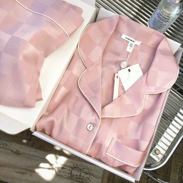 Pyjamas för kvinnor, vår & sommar, långärmad, is-silke, lyxig spets, imitationssilke, tunn hemmaklädset pink M