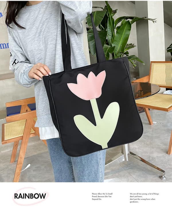 Mediumblommig Canvas Tote Bag för Universitetsstudenter, Blommiga Shopping Canvasväskor, Initialer Återanvändbara Väskor Svart