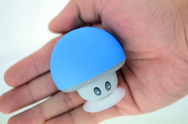 Mushroom Head Bärbar Bluetooth-högtalare Blå