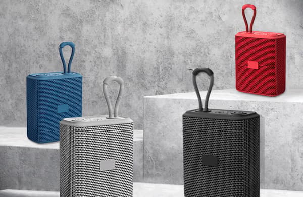 Langaton bluetooth-kaiutin, kangas vedenpitävä kortti mini kannettava kaiutin (harmaa)