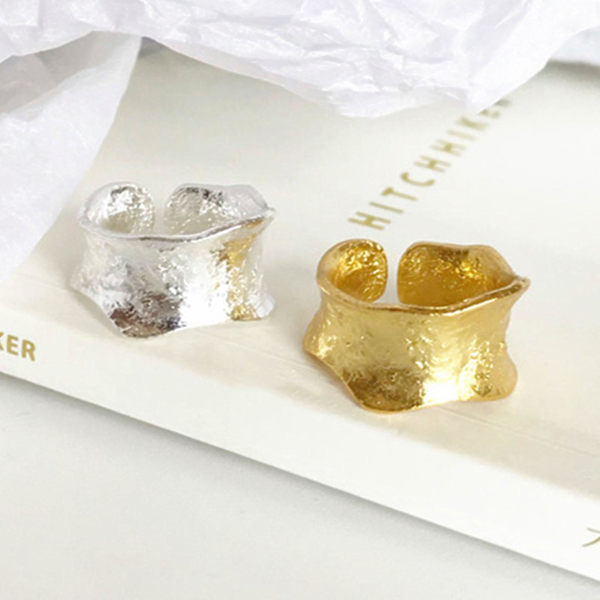 Openging Justerbar Kvinne Ring Legering Rough Overflate Bred Klassisk Ring Smykker Tilbehør Golden