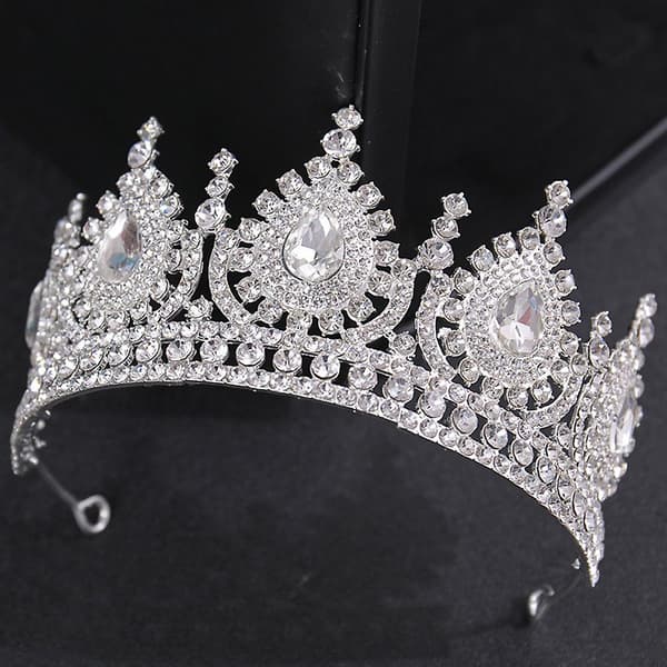 Hårband med halvcirkelformad krona i legering med strass och diamanter - Bröllopsaccessoar White