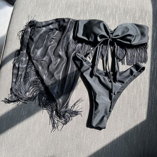 1 st  Sommar-måste: Charmig Bikini-kollektion -