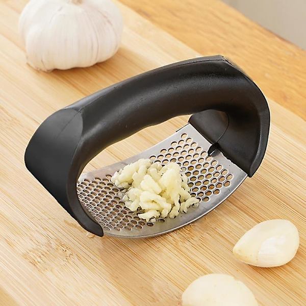 Multifunktionell Kvarn Slicer Rostfritt Stål O-formad Vitlök Ingefära Press Handhållen Kök Rullande Krossare Grönsaksverktyg