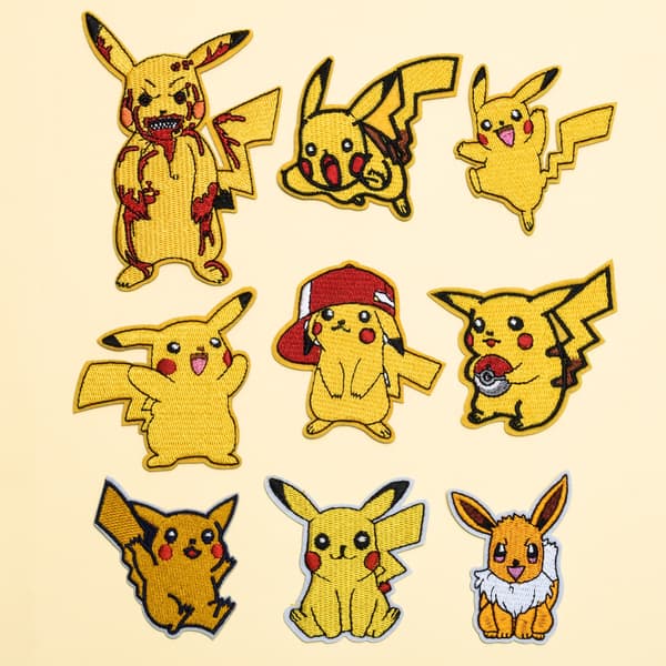 25 tecknade Pikachu-märken, broderade applikationsdekaler