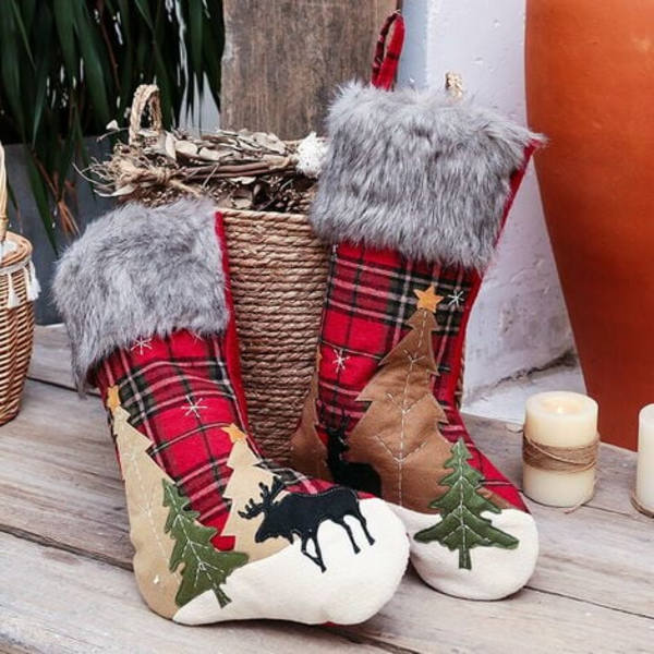 Pakke med 18\" Plaid Pludsete Snefnug Plaid Jule Strømper (Pakke med 4)