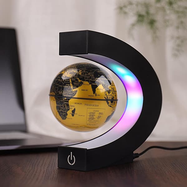 Magnetisk svevende globus med C-formede fargerike LED-lys -