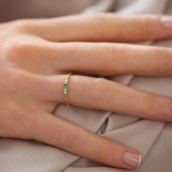 Kvinnor Cubic Zirconia Inläggningar Band Finger Ring Bröllop Förlovning Smycken Present Green US 5