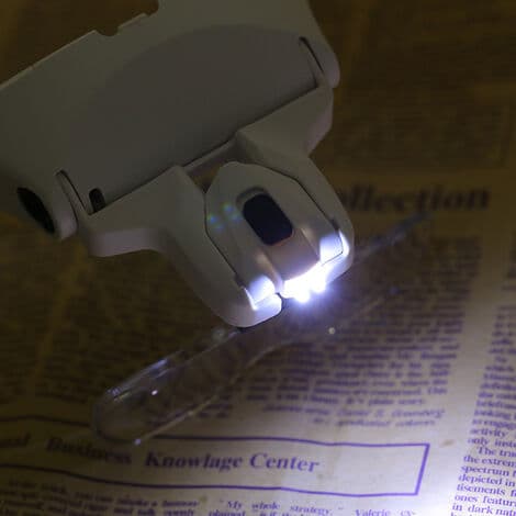 Glasögon med frontram och LED-belysning, utbytbara multi-linser för äldre läsning