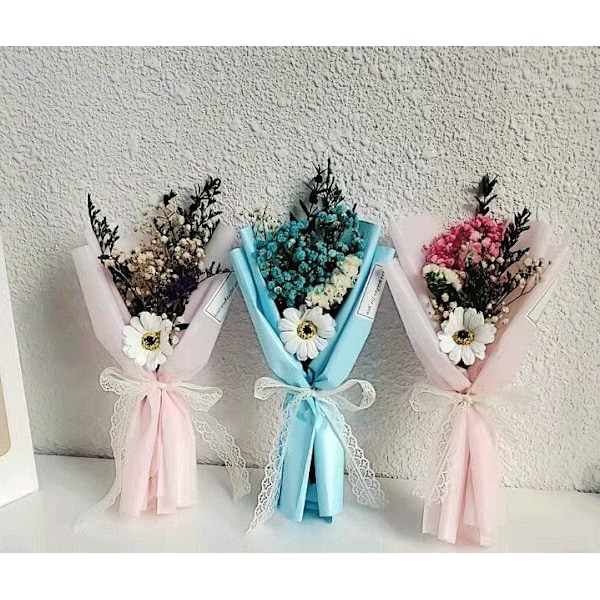 Unohtumaton Baby's Breath -säilytetty kukkakimppu, Kannettava Kuivattu Kukkakimppu Lahjapaketti (Sininen Baby's Breath Sekoita ja Sovita Kimppu)