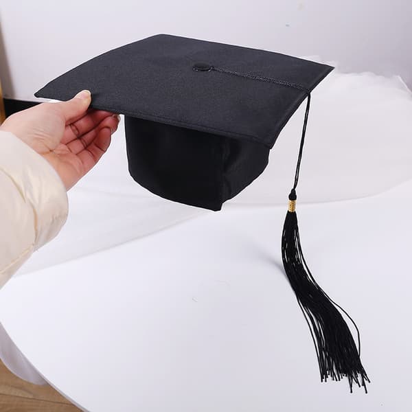 Bachelor Studenthatt - Doktorhatt - Bachelorhatt - Med Anheng