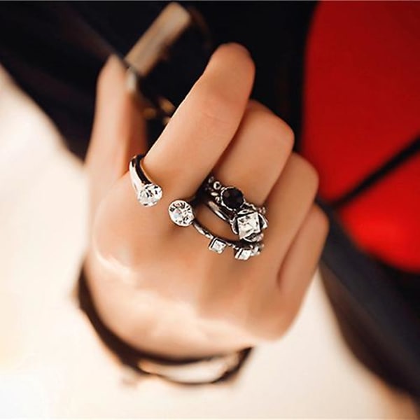 4 stk. Kvinders Retro Punk Rhinestone Ringe Sæt Midt Finger Stack Ring Mode Smykker