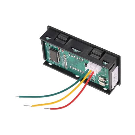 2 digitale speedometre, rød og blå vist med fire digitale rør, rød og blå