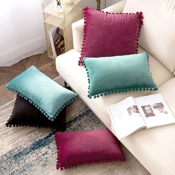 Set med 2 plysj putetrekk dekorative putevar med pompom pompom puteputer myke og ensfargede med firkantede pomponer for sofa soverom sofa 45x45cm 22 x22 Wine Red