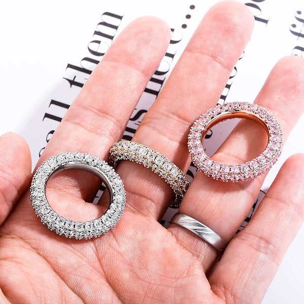 Muoti 3 riviä Cz Bling -sormus Naiset Miehet Iced Out Full Micro Pave Cubic Zirconia -sormukset Kulta Hopea Väri Hip Hop Punk Korut Rose Gold