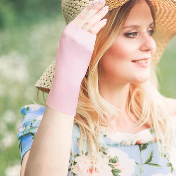 Rosa sommarhandskar utan fingrar, sommarkörhandskar, halva