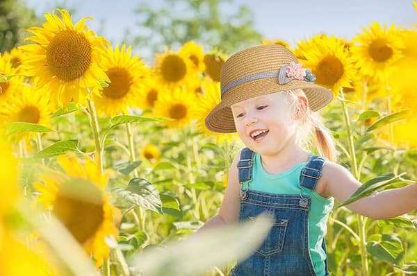 Solhatt för flickor 3-7 år gamla, sommarhattar i strå och liten