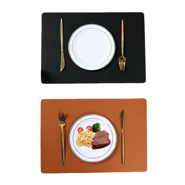 Sett med 4 .43 * 30 cm, spisebrikker og coasters laget av vaskbart materiale