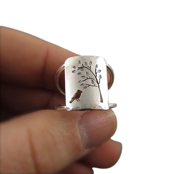 Klassinen kaiverrettu seos ontto vintage-sormus linnun puukuvioinen naisten sormus korut lisävarusteet Black Silvery US 7