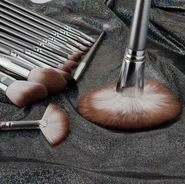 TECHNIQUE PRO Komplet Makeupbørstesæt - 14 Børster
