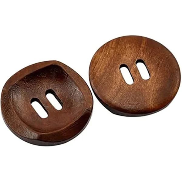 Ti runde, brune træknapper, 30 mm i diameter, med to huller (30 mm - 10 knapper).