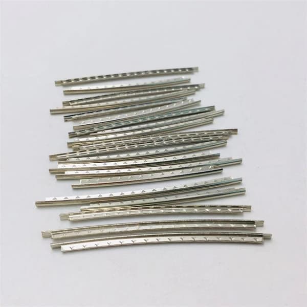 24st Rostfritt Stål 2.2mm Bredd 22 Band 24 Band Gitarr Bandtrådar Set för Elgitarr Bas Greppbräda 2.2*22F