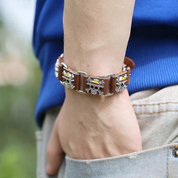 Enkelskallet läderarmband