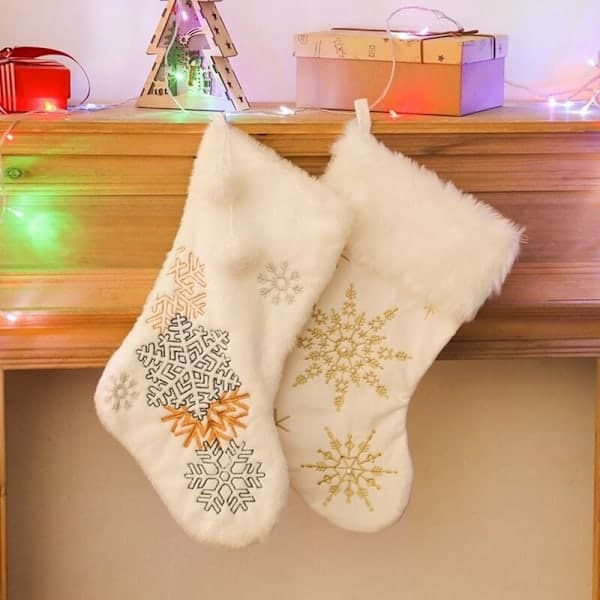 4 stk julestrømper til peis, julestrømper, julepynt til Navidad juletrepynt