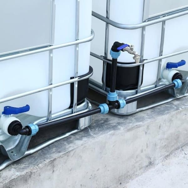 IBC S60 x 6 IBC tilslutningssæt til 2 side-om-side IBC-tanke / regnvandstank med 3/4\" svanehalshane