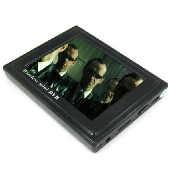 3,5-TUUMINEN 4-KANAVAINEN LCD-NÄYTTÖ LANGATON HD DVR -JÄRJESTELMÄ KYNÄN MUOTOISELLA KAMERALLA Svart