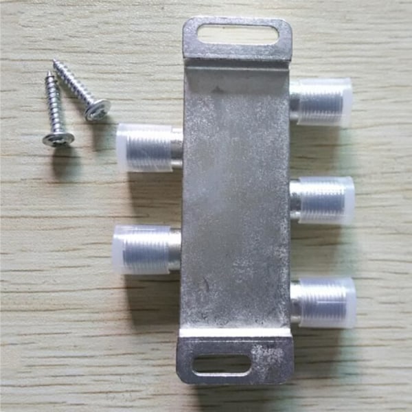 4-vejs satellitkabelsignalsplitter 5-2450 MHz