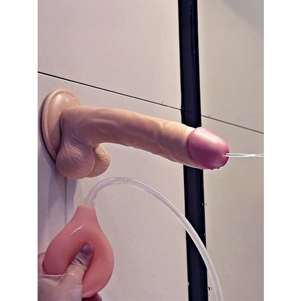 LoveToy: Squirt Extreme Dildo, 23 cm Ljus hudfärg