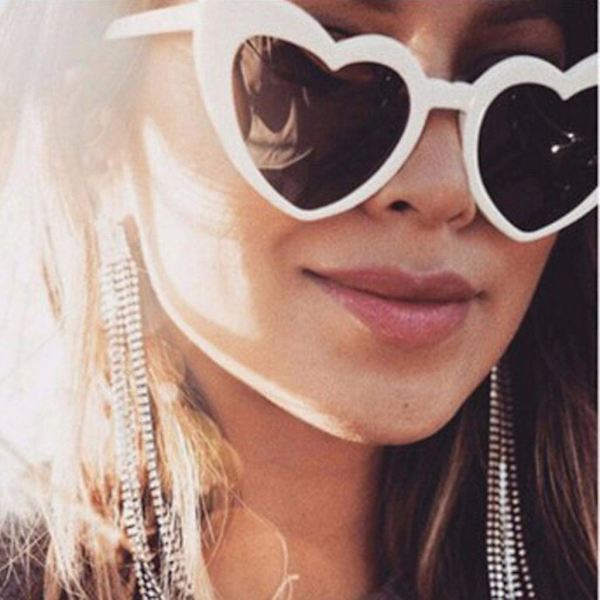 Kvinnor Retro Mode Hjärtformade Shades Solglasögon Integrerade UV-glasögon