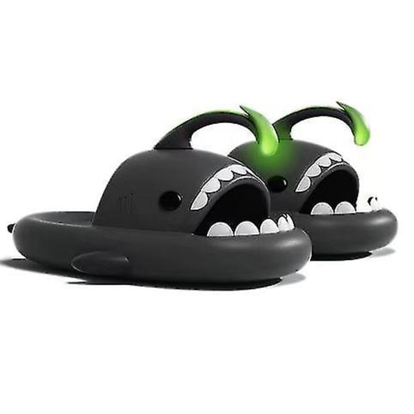 Sharkicks Pro - Nuclear Kaiju Shark Slides Black / Eu 38-39 Shark Slides Tofflor Glow In The Dark Super Mjuk Bekväm Anti-halk 36-37