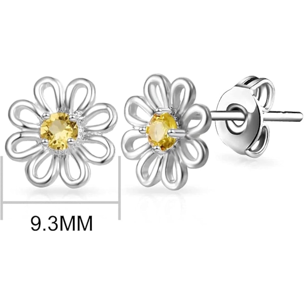 Daisy Stud örhängen skapade med Zircondia kristaller - stock