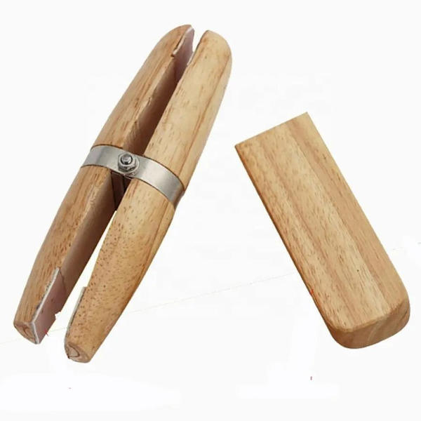 Träklämma - spot försäljning Wooden