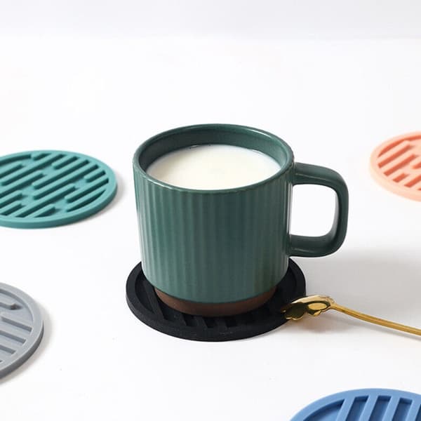 Cup matot Eristystyyny MUSTA - varastossa Black