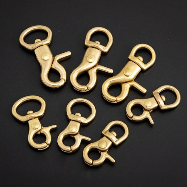 Axelrem Spänne Bältesklämma - on stock 9
