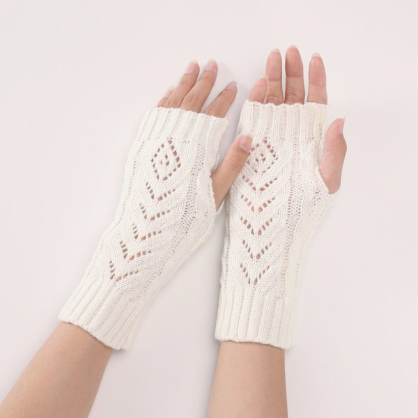 Handledshandskar Varmvantar VIT - on stock white